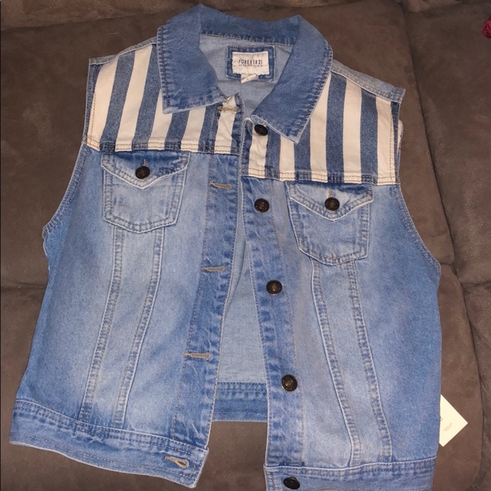 Jean vest , new with tags